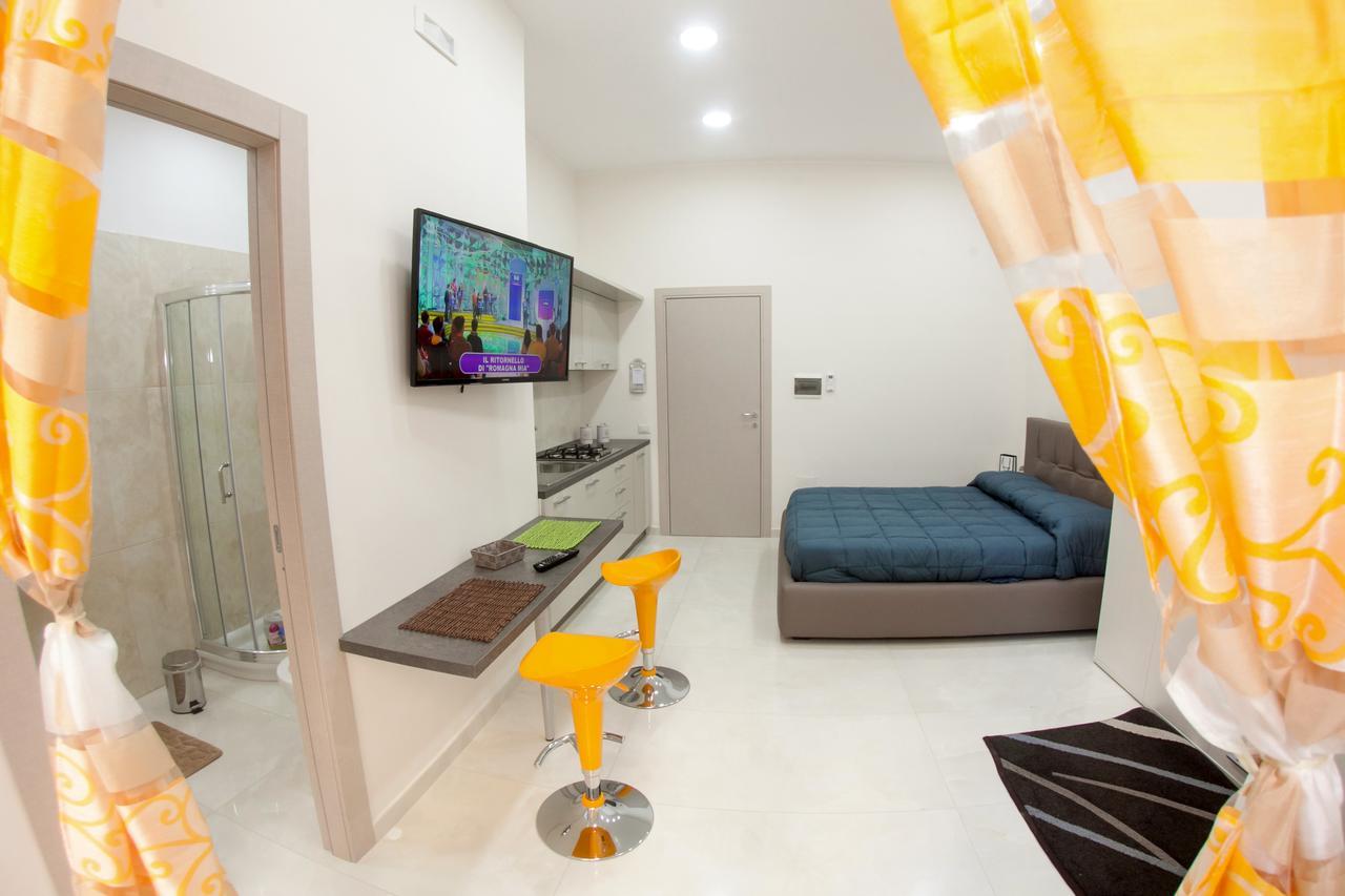 Casa Del Sol Apartment เนเปิลส์ ภายนอก รูปภาพ