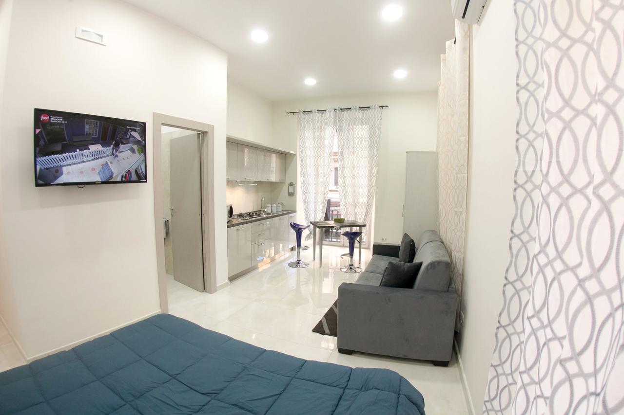 Casa Del Sol Apartment เนเปิลส์ ภายนอก รูปภาพ